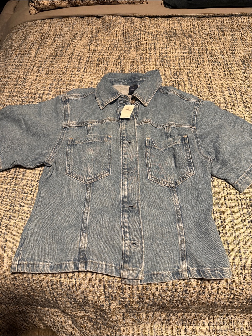 GAP Light Blue Short-Sleeve Denim Jacket
